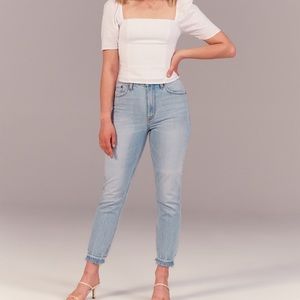 NWT Abercrombie Curve Love Mom Jeans